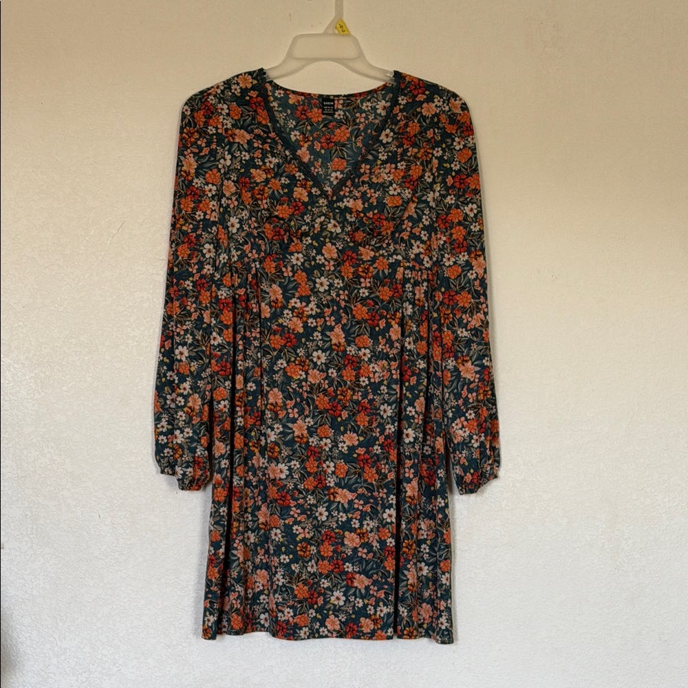 SHEIN Green Floral V-Neck Long Sleeve Dress